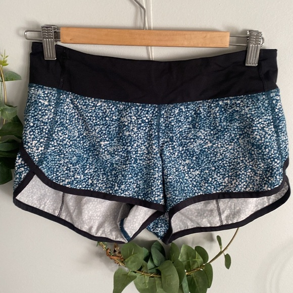 Lululemon Run Speed Short size 4 
Pebble Print Parfait Pink Alberta Lake Black - Picture 7 of 11